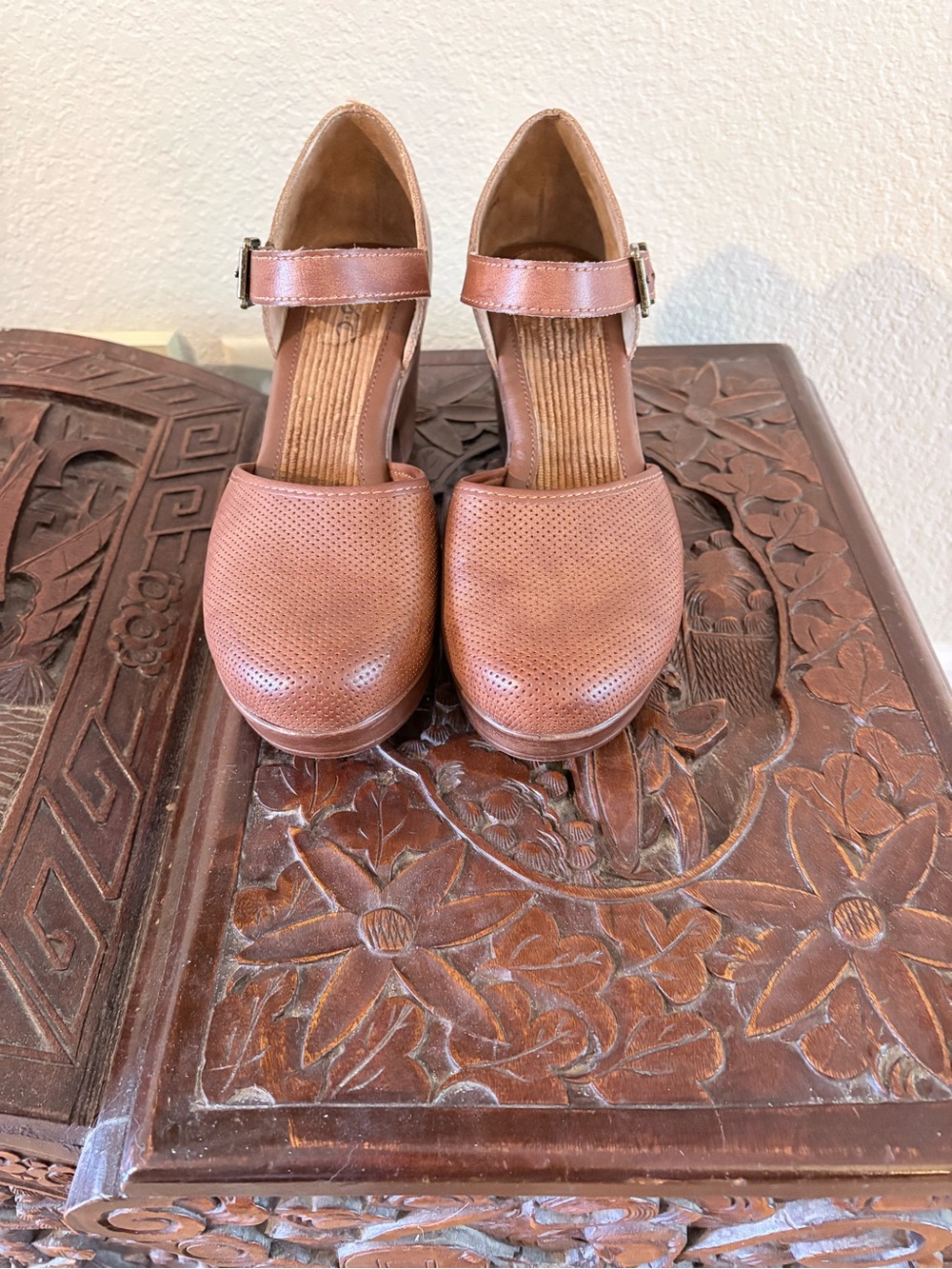 B.O.C. Women’s Mary Jane Closed-Toe Heels in Brown